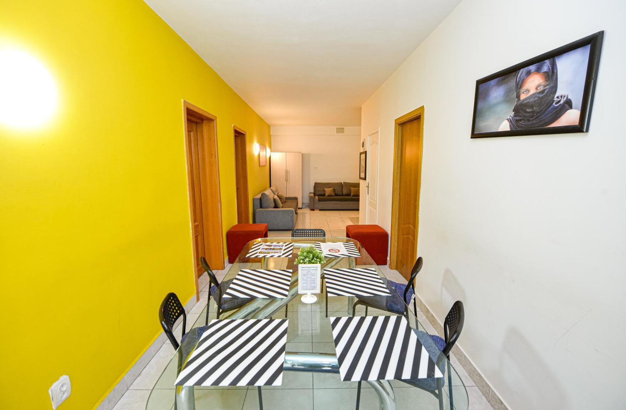Ideal Accommodation Unirii Square Bukarest Exteriör bild